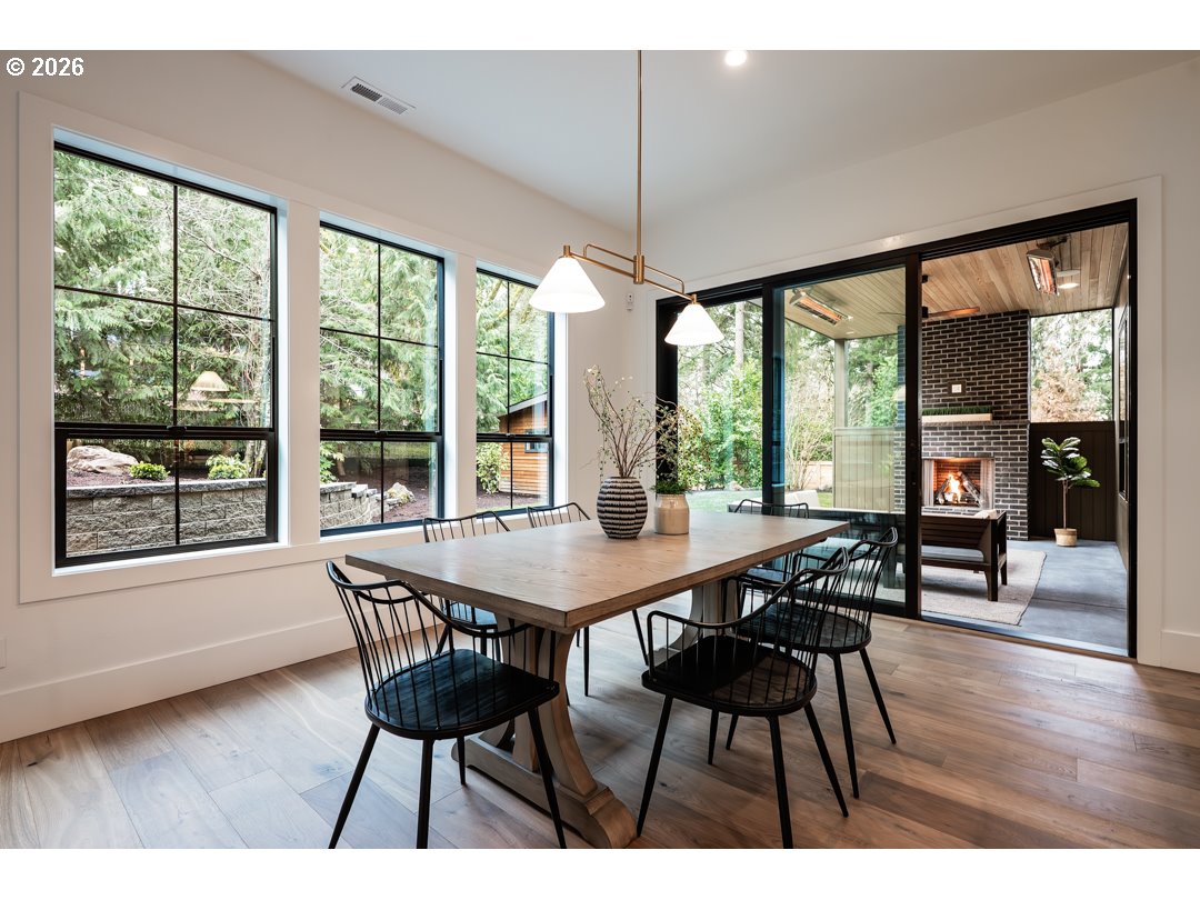 2764 Glenhaven Road Lake Oswego, OR 97034 - Photo 8 of 27 Dining Area