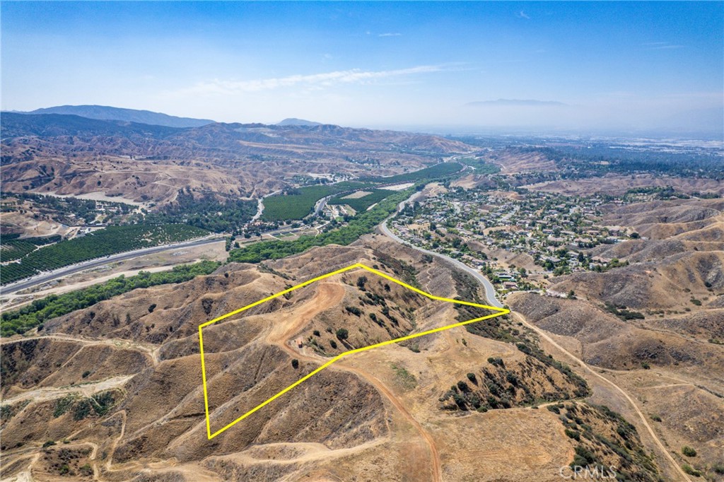 13280 Revello Road Redlands, CA 92373 - Photo 21 of 37 a view of a city
