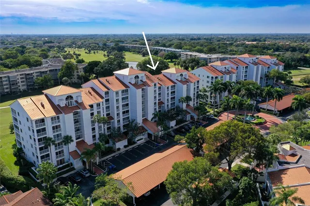 $525,000 | 4108 West Palm Aire Drive, Unit 83B, Pompano Beach, FL 33069