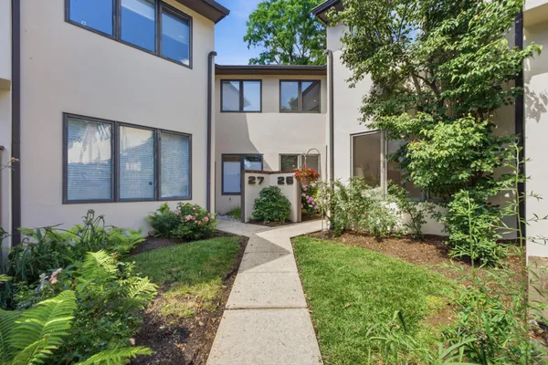 $699,000 | 138 Montrose Avenue, Unit 26, Bryn Mawr, PA 19010