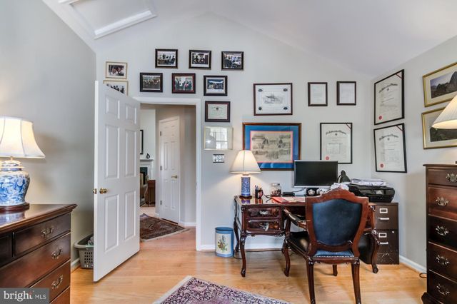 $351,100 | 408 Overlook Drive, Unit 8, Occoquan, VA 22125