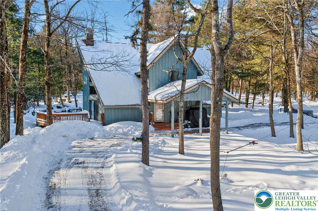 31 Boulder Road Lake Harmony, PA 18624 - Photo 2 of 59