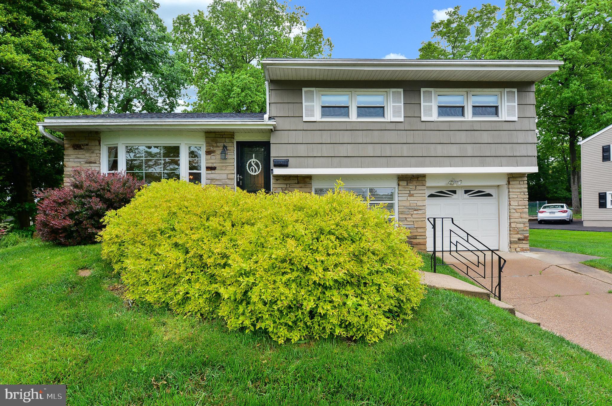 22 Rita Road Yardley, PA 19067 - Photo 2 of 34 Gallery Image 2