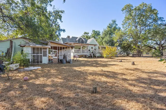 $210,000 | 606 West Bell Avenue, Rockdale, TX 76567