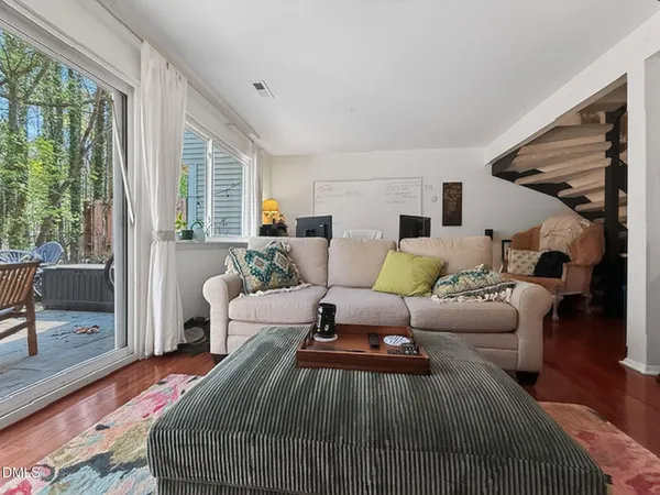 $285,000 | 220 Elizabeth Street, Unit A15, Chapel Hill, NC 27514