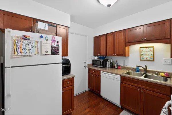 $285,000 | 220 Elizabeth Street, Unit A15, Chapel Hill, NC 27514