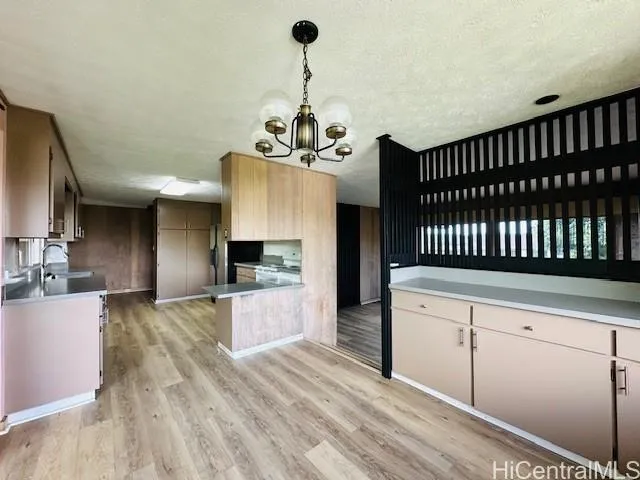 $3,350 | 2950 Ala Puumalu Place, Honolulu, HI 96818