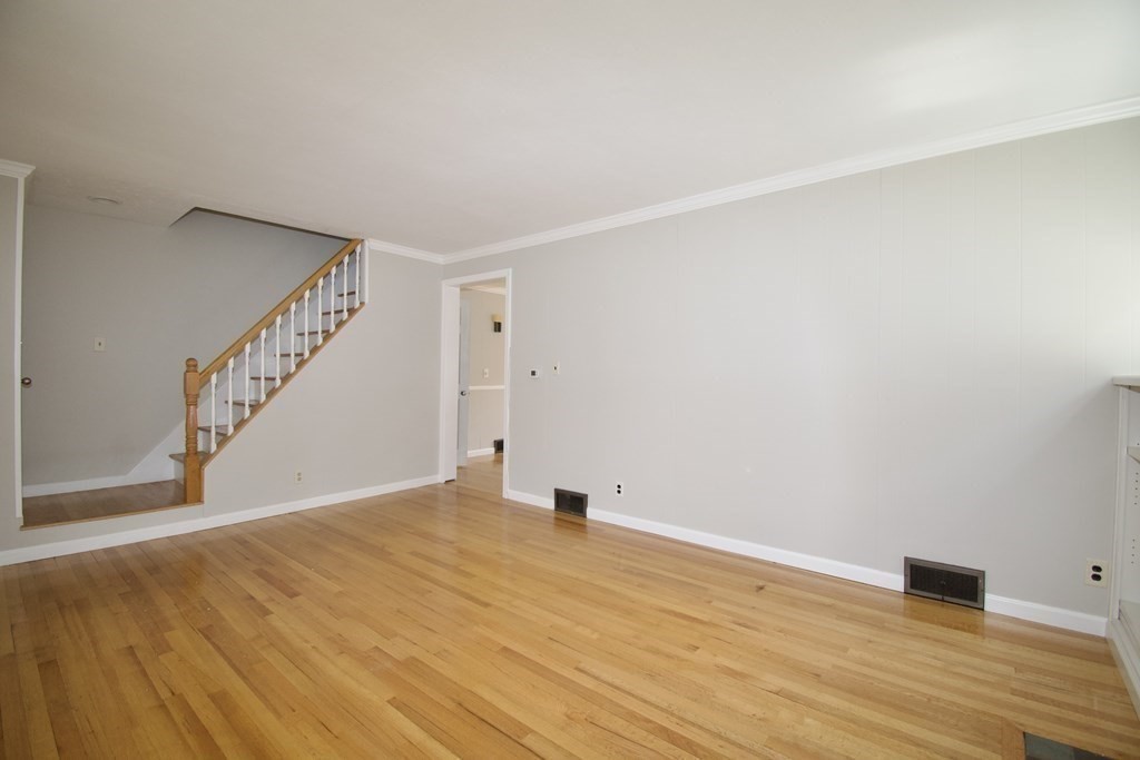 79 Strong Street Springfield, MA 01104 - Photo 15 of 39 Gallery Image 15