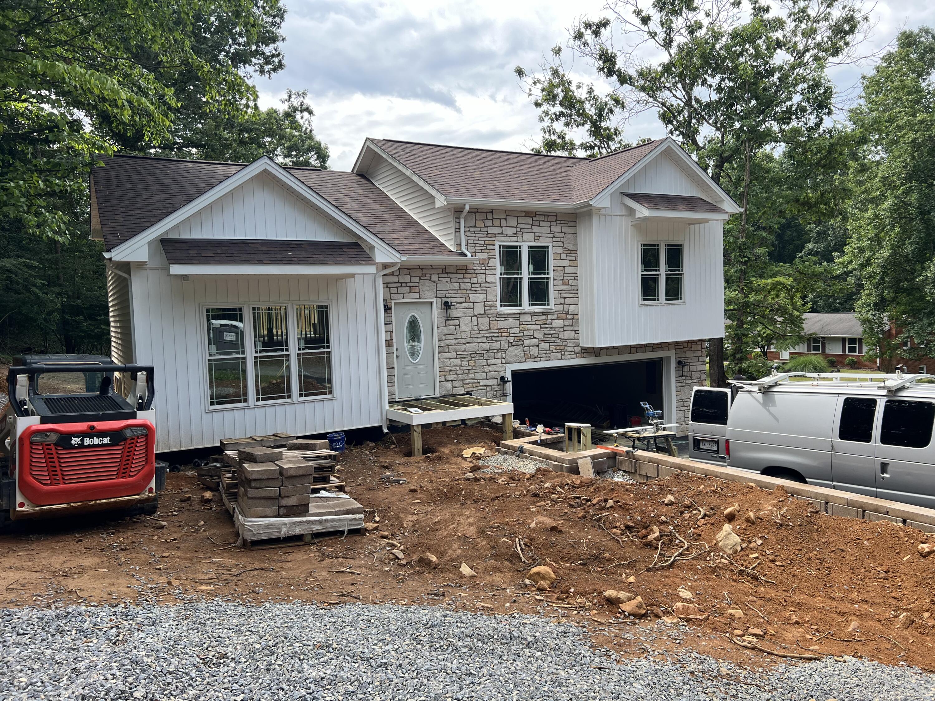 14 Spruce Lane Blue Ridge, VA 24064 - Photo 2 of 24 IMG_8385