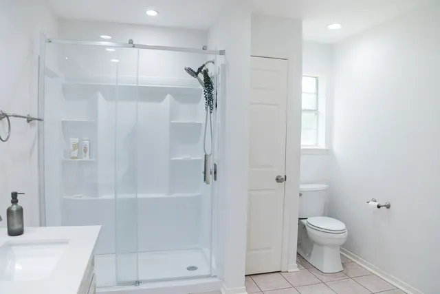 $334,900 | 2201 Fairbanks Avenue, Nederland, TX 77627