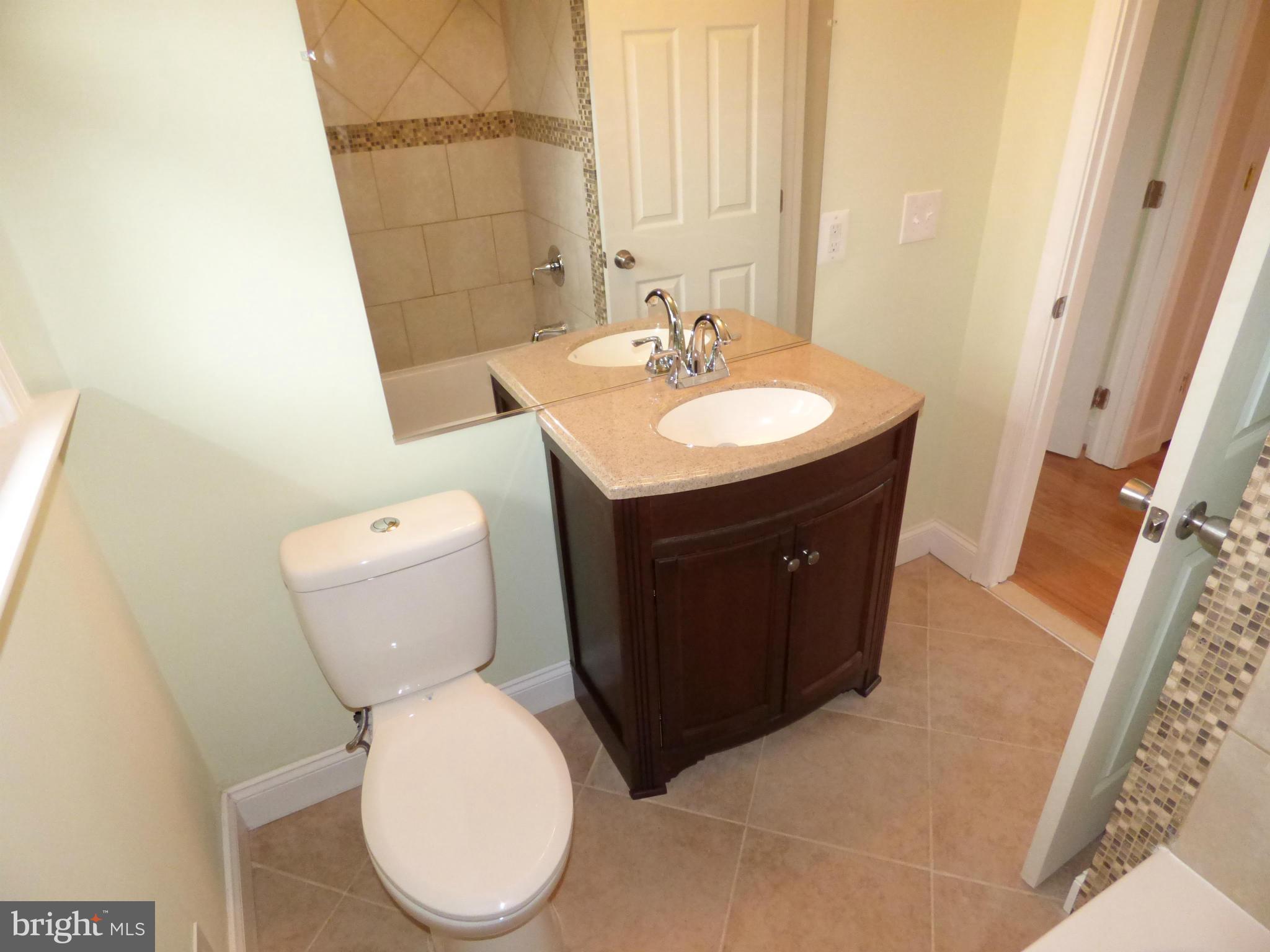 6818 Richardson Road Baltimore, MD 21207 - Photo 14 of 30 Bath