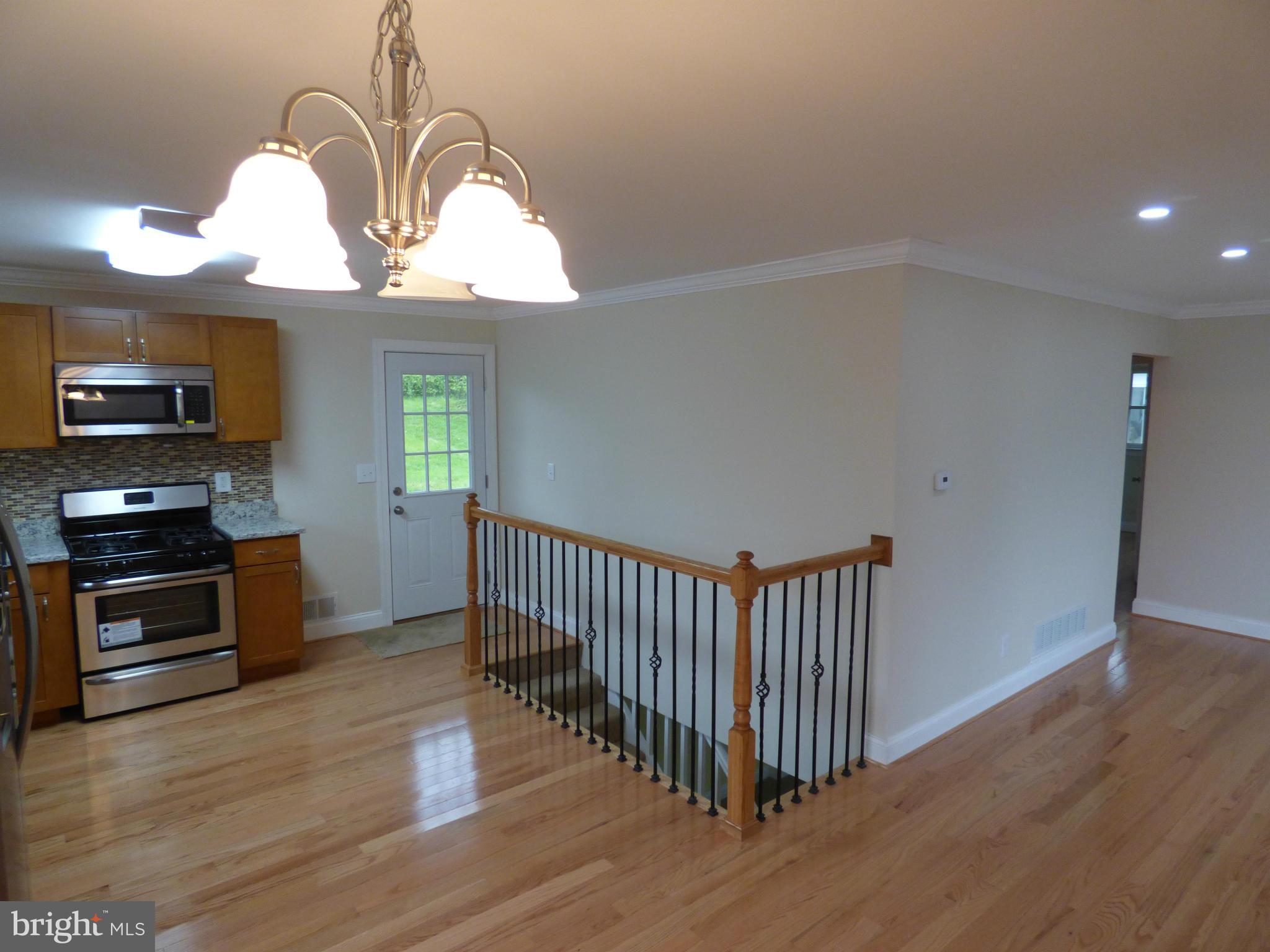6818 Richardson Road Baltimore, MD 21207 - Photo 5 of 30 Family Room