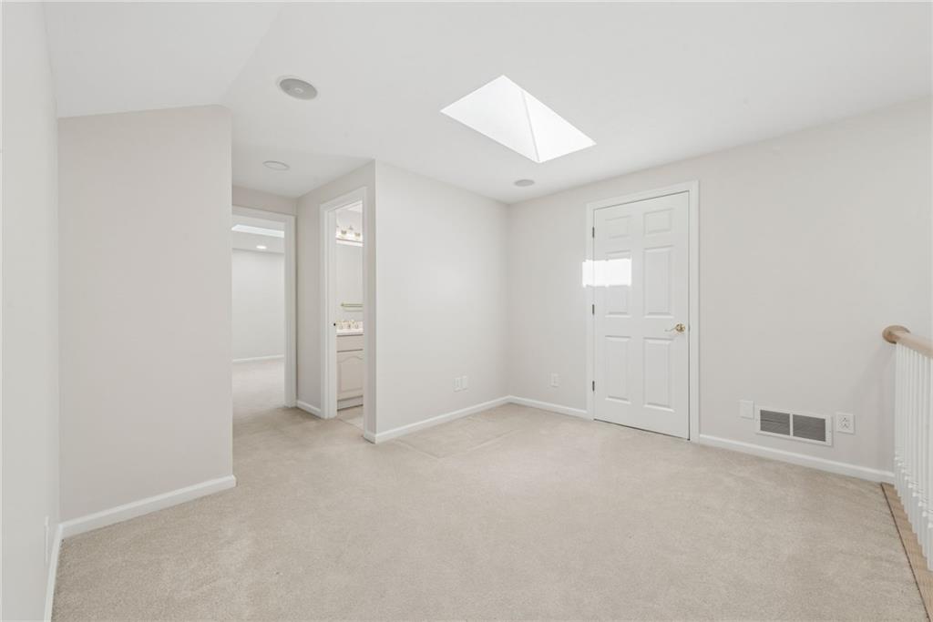 1307 Player Way Gibsonia, PA 15044 - Photo 33 of 42