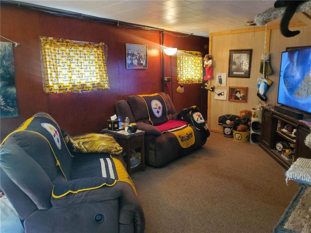105 Febinger Alley Kittanning, PA 16201 - Photo 21 of 21 a bed room with a bed and a tv