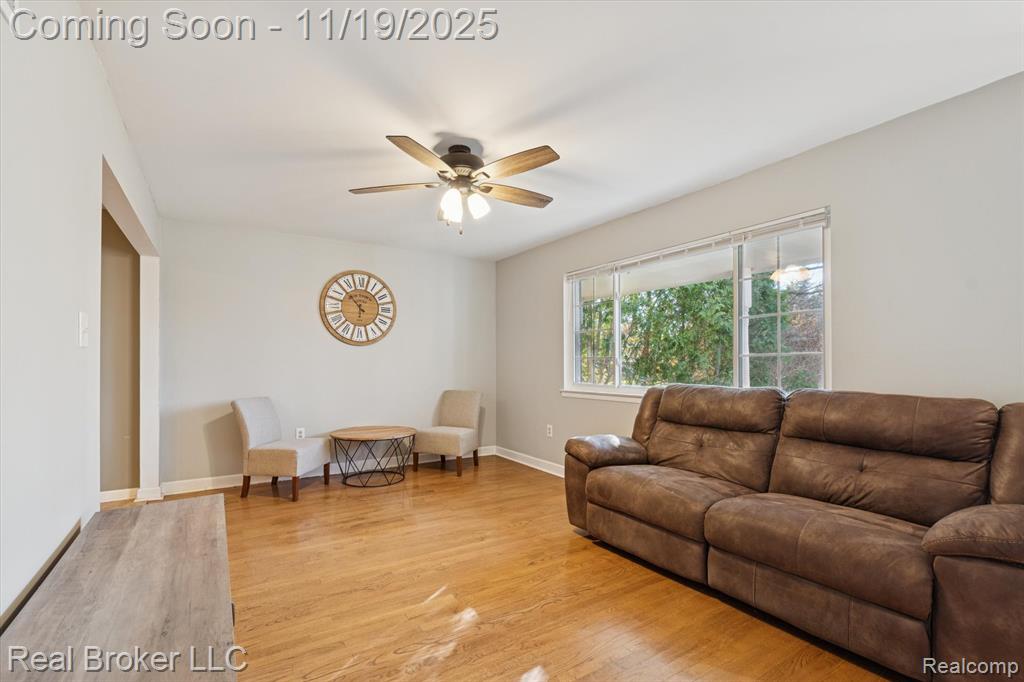 9665 Hilton Road Brighton, MI 48114 - Photo 5 of 50