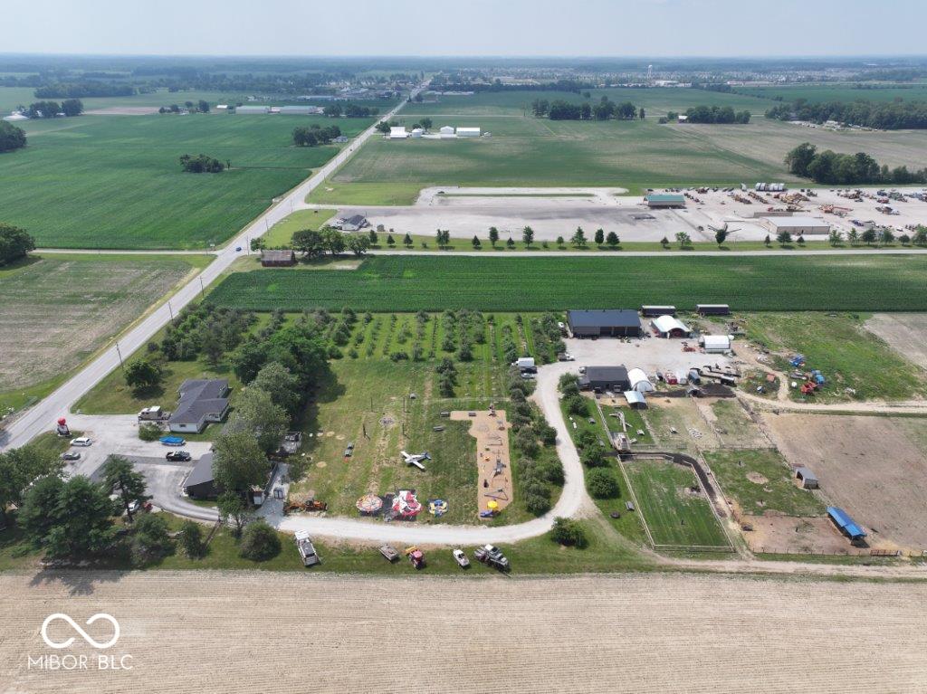 6397 Highway 13 Pendleton, IN 46064 - Photo 7 of 27