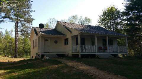 4067 Waterman Road Vassar, MI 48768 - Photo 6 of 23 20438238-5.JPG