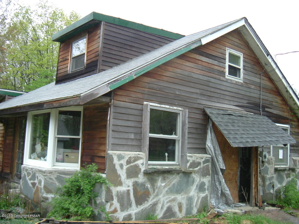 298 Sawkill Road Milford, PA 18337 - Photo 1 of 1 front
