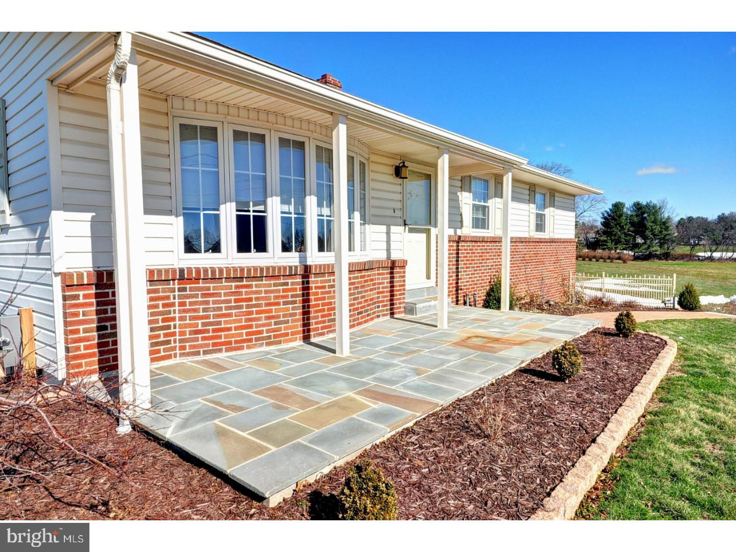 400 Fairgrounds Road Hatfield, PA 19440 - Photo 3 of 22 Porch