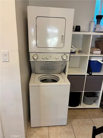 $1,800 | 5658 Cahill Avenue, Tarzana, CA 91356