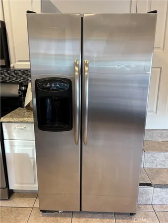 $1,800 | 5658 Cahill Avenue, Tarzana, CA 91356