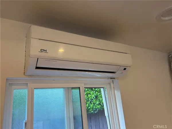 $1,800 | 5658 Cahill Avenue, Tarzana, CA 91356