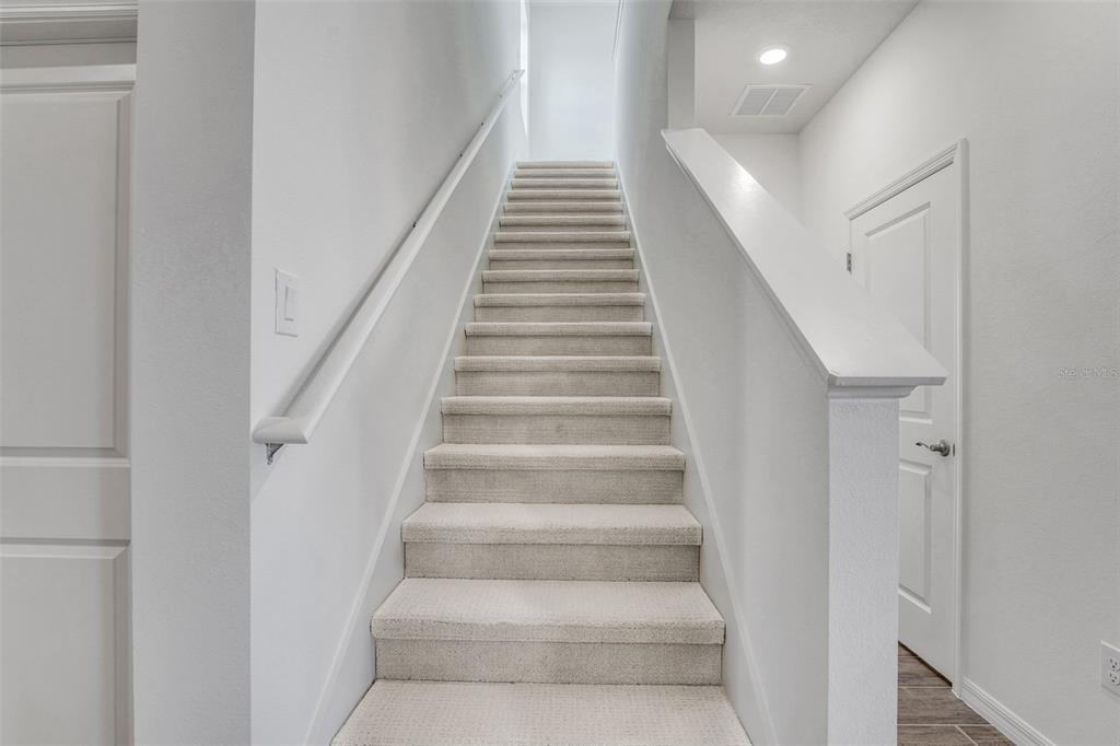 35163 Tuscan Hill Road Dade City, FL 33525 - Photo 12 of 45 a view of entryway