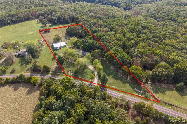 $239,000 | 35959 Hwy D, Eldridge, MO 65463