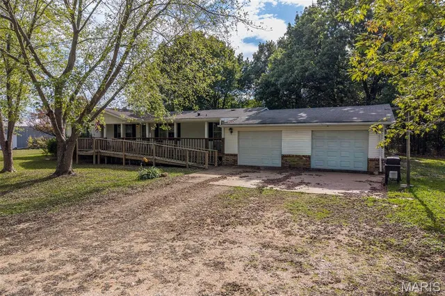 $239,000 | 35959 Hwy D, Eldridge, MO 65463