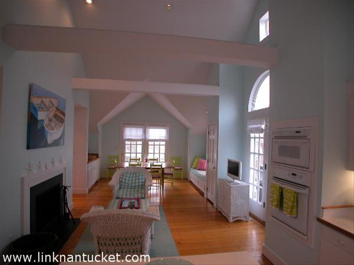 6 Hedge Row Road Nantucket, MA 02554 - Photo 5 of 13 Gallery Image 5