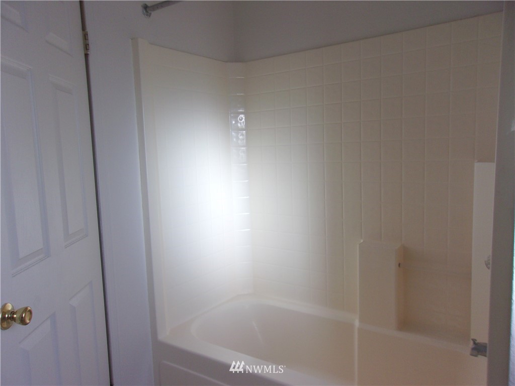3057 Rd H Northeast, Unit 10 Moses Lake, WA 98837 - Photo 12 of 17 Gallery Image 12