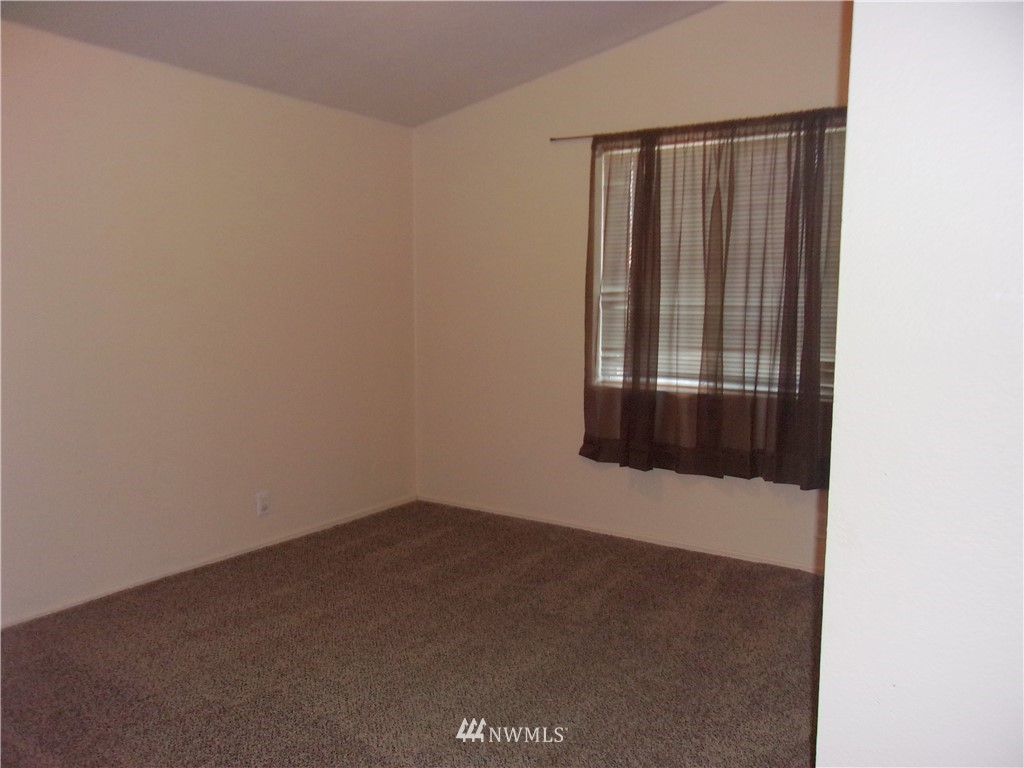 3057 Rd H Northeast, Unit 10 Moses Lake, WA 98837 - Photo 13 of 17 Gallery Image 13
