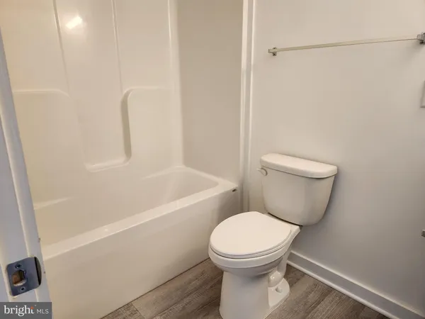 $1,200 | 2205 Princess Anne Street, Unit 200, Fredericksburg, VA 22401