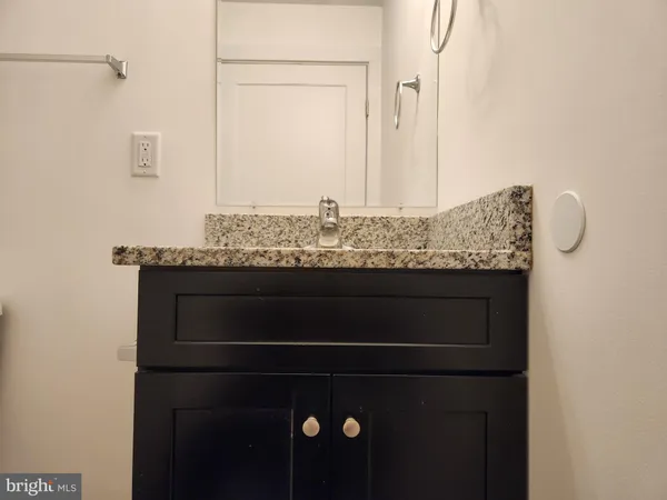 $1,200 | 2205 Princess Anne Street, Unit 200, Fredericksburg, VA 22401