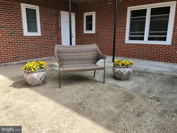 $1,200 | 2205 Princess Anne Street, Unit 200, Fredericksburg, VA 22401