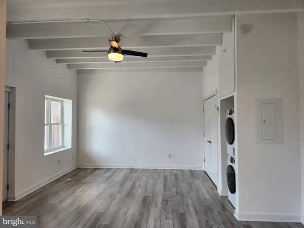 $1,200 | 2205 Princess Anne Street, Unit 200, Fredericksburg, VA 22401