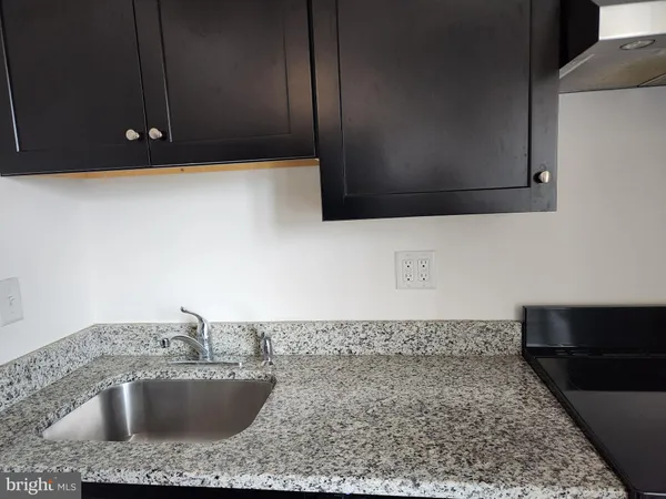 $1,200 | 2205 Princess Anne Street, Unit 200, Fredericksburg, VA 22401