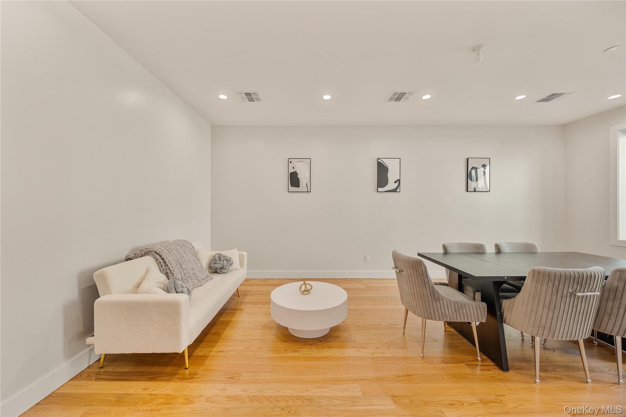 17 Lazer Ct Spring Valley, Unit 201 Spring Valley, NY 10977 - Photo 6 of 37 Gallery Image 6