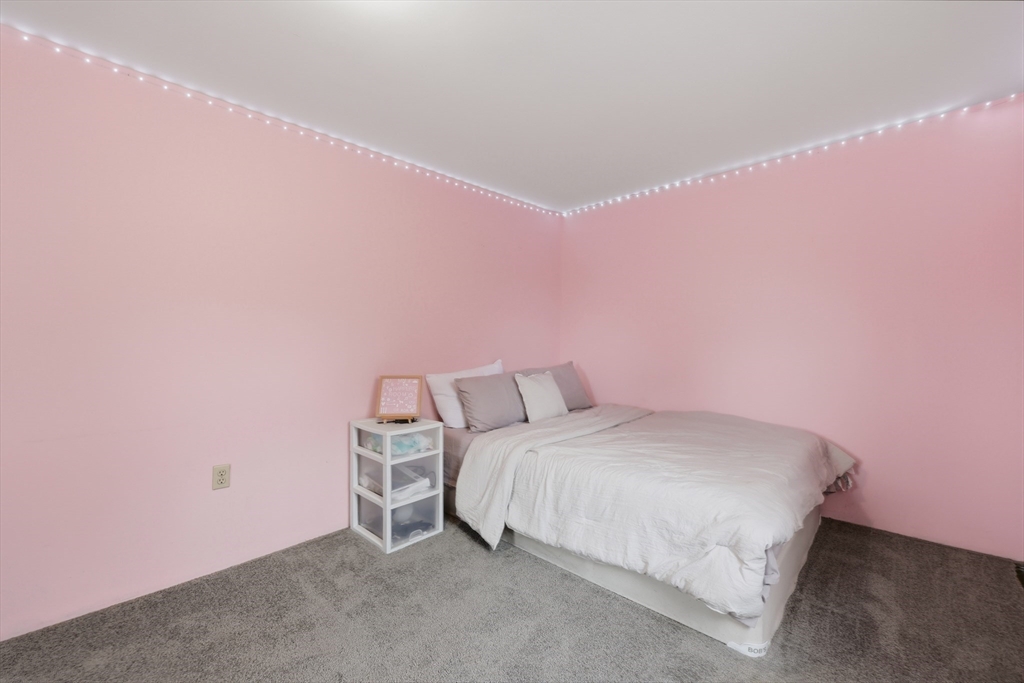 8 Stones Corner Road Berlin, MA 01503 - Photo 21 of 33