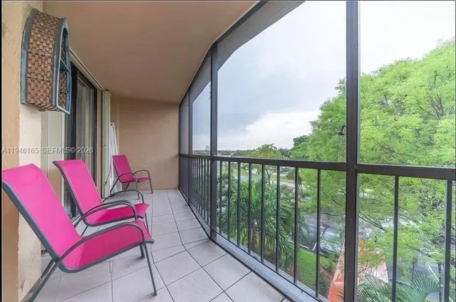 $229,000 | 3800 North Hills Drive, Unit 406, Hollywood, FL 33021