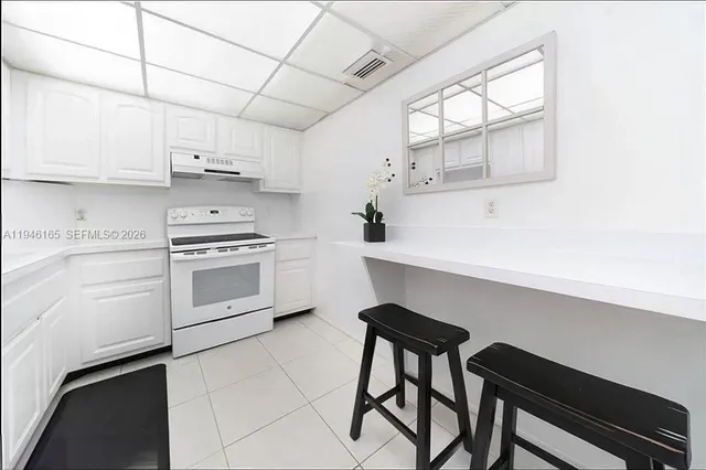 $229,000 | 3800 North Hills Drive, Unit 406, Hollywood, FL 33021