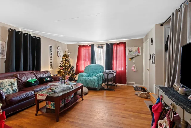 $292,000 | 1312 South Riverdale Drive, Appleton, WI 54914