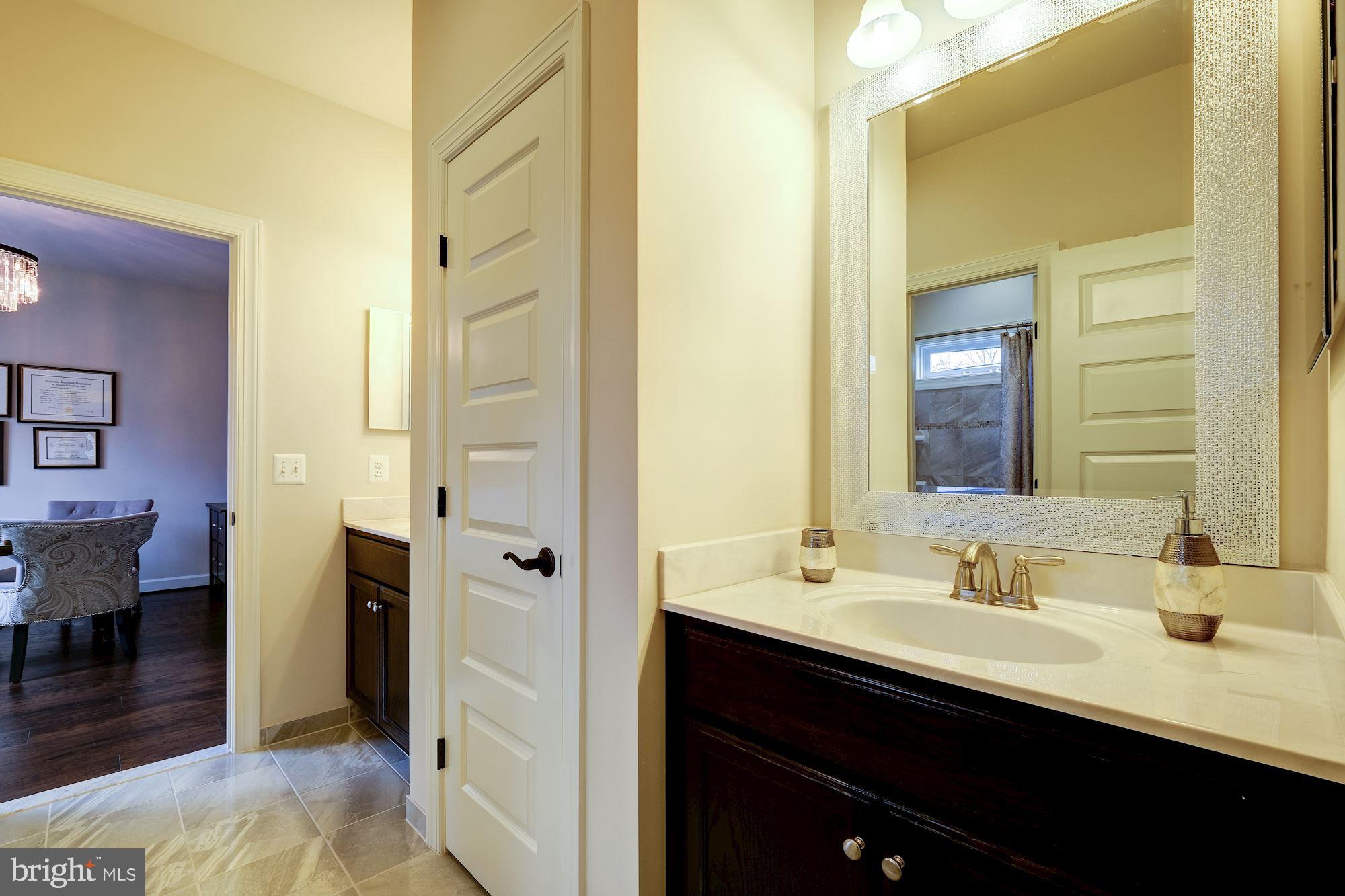 2310 North Glebe Road Arlington, VA 22207 - Photo 20 of 39 Upper Level Jack 'n Jill Bathroom