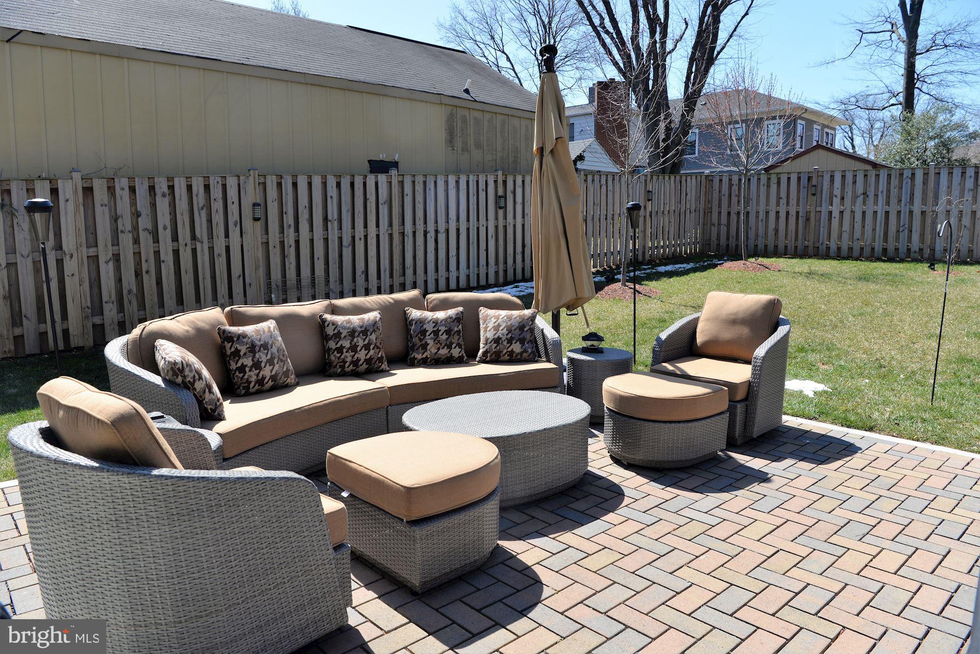 2310 North Glebe Road Arlington, VA 22207 - Photo 34 of 39 Rear Fenced Yard and Patio