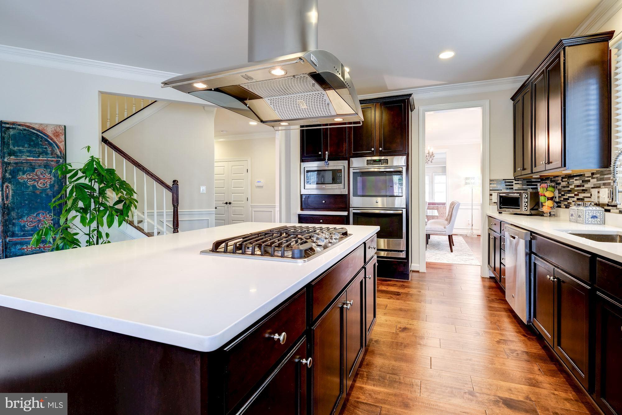 2310 North Glebe Road Arlington, VA 22207 - Photo 6 of 39 Kitchen