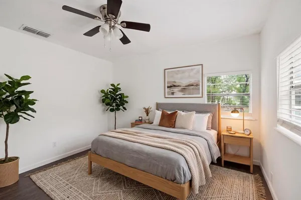 $1,300 | 5011 Briar Patch Lane, Burleson, TX 76028