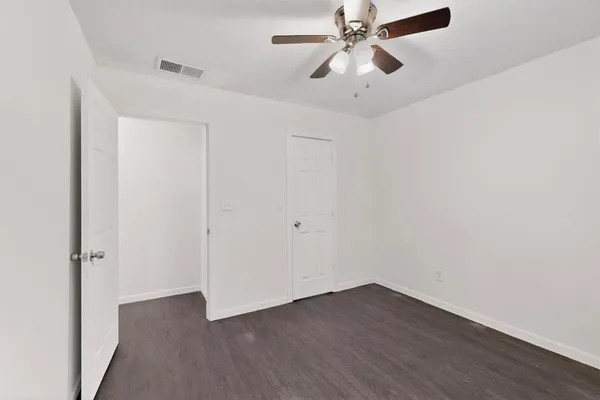 $1,300 | 5011 Briar Patch Lane, Burleson, TX 76028