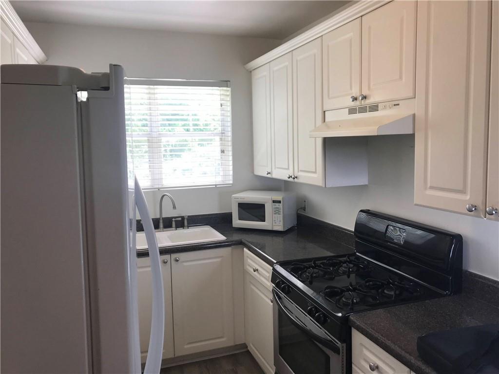 415 Willow Lane, Unit 2 Decatur, GA 30030 - Photo 3 of 19