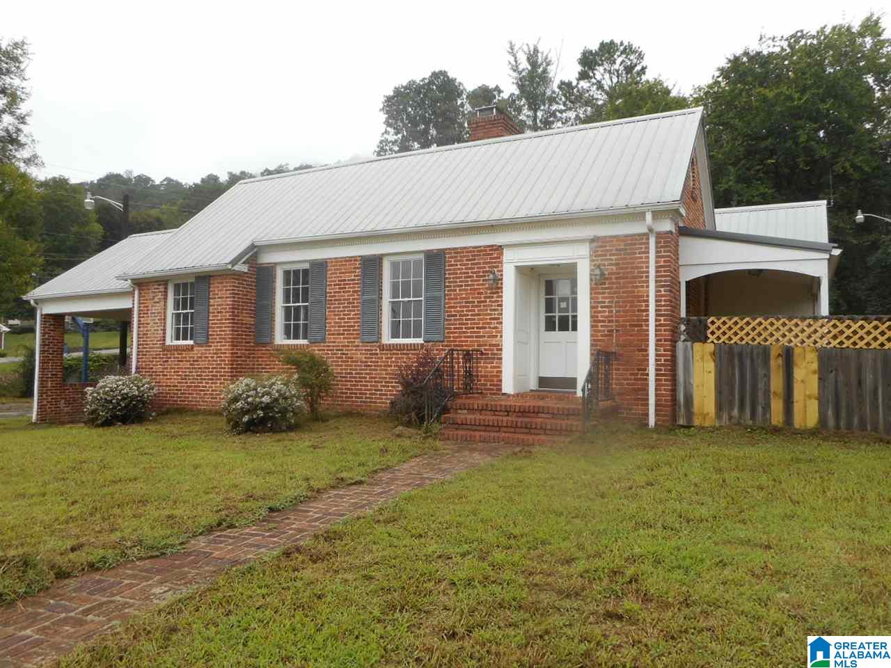 100 4th Avenue East Oneonta, AL 35121 - Photo 1 of 19