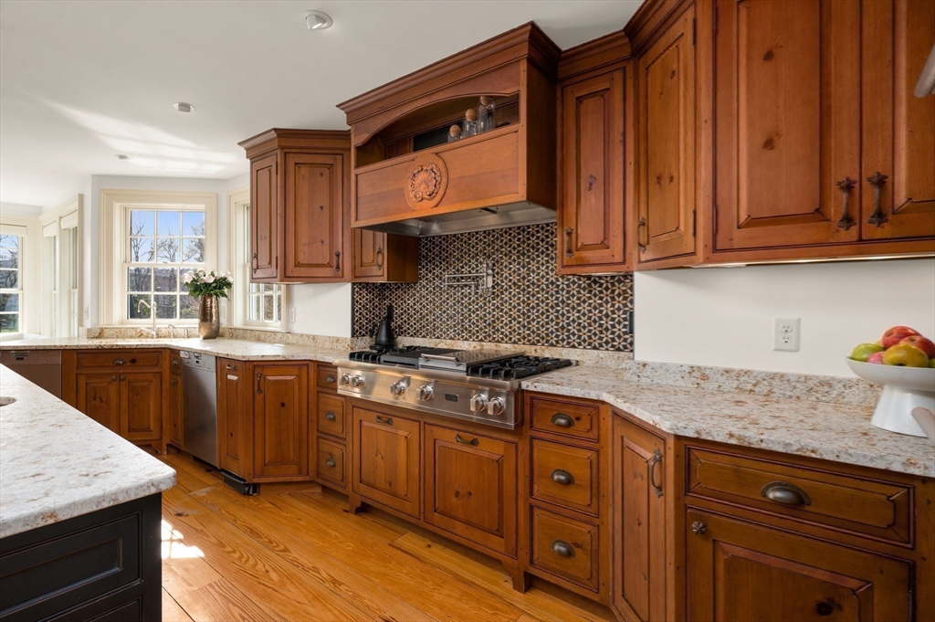 53 Salem Street Andover, MA 01810 - Photo 15 of 41